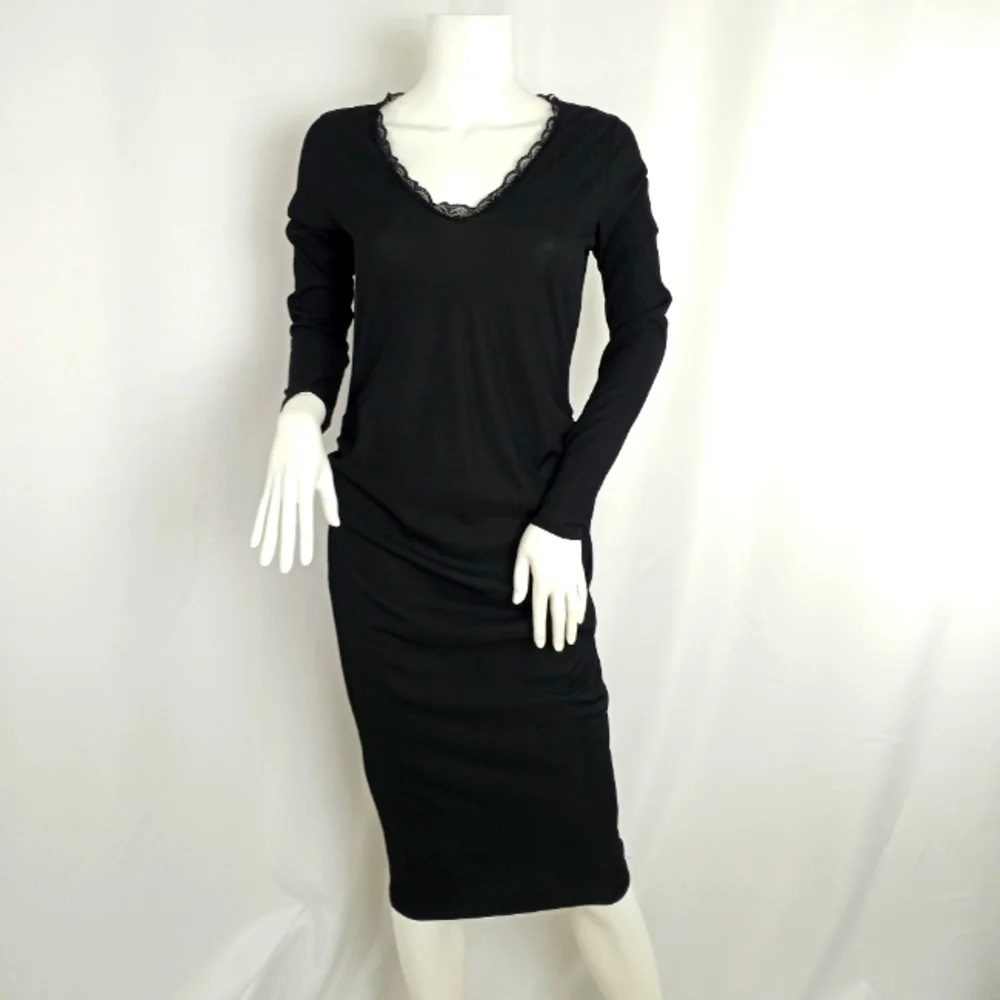 Boohoo Maternity V-Neck Lace Trim Midi Dress NWT - Picture 1 of 10